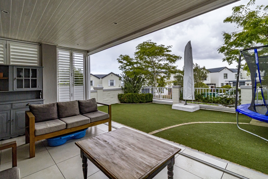 3 Bedroom Property for Sale in Heldervue Western Cape